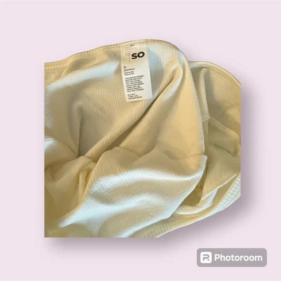 SO Cream Bodysuit - Picture 3 of 3